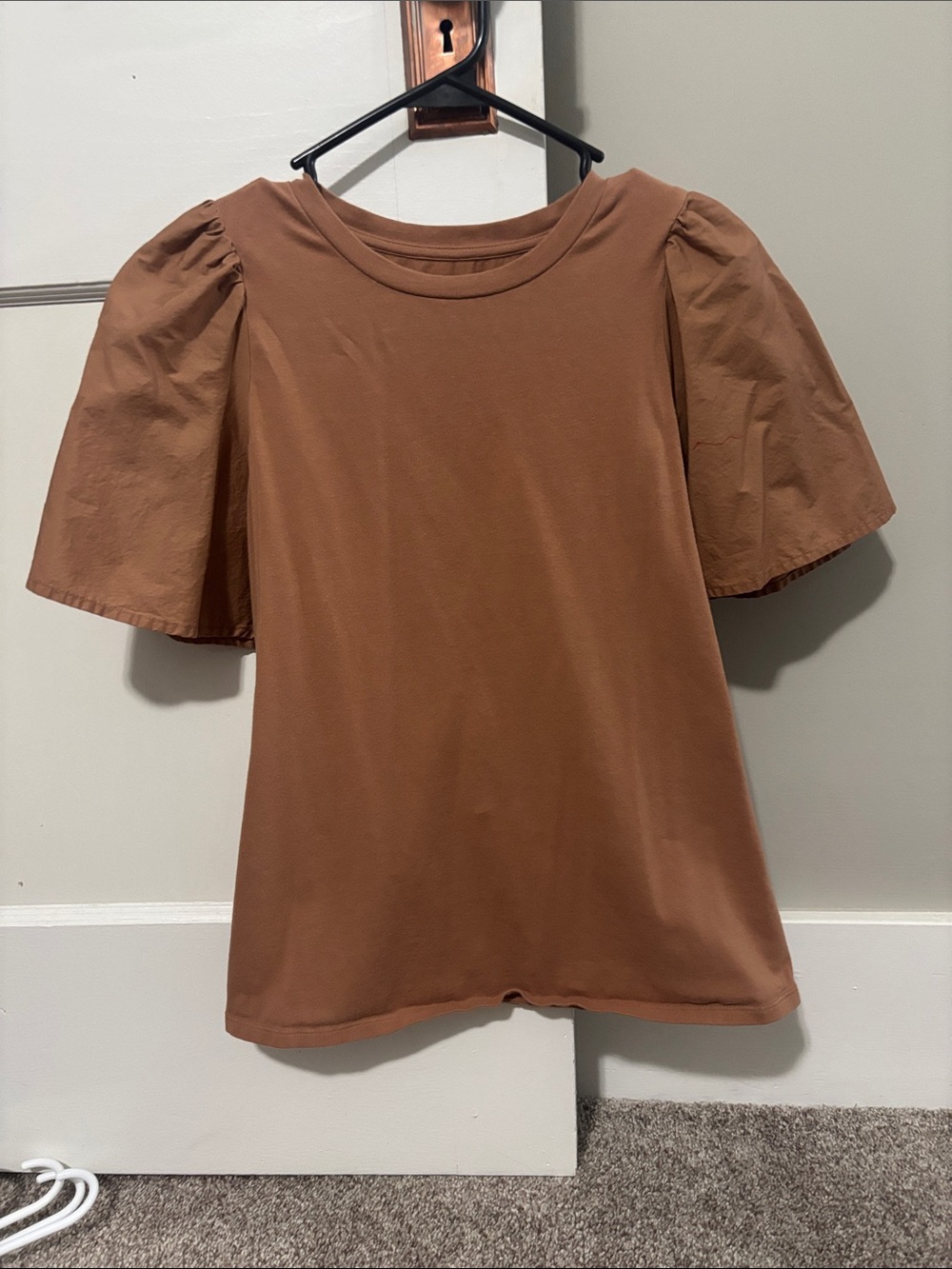 a new day Puff Sleeve Tee in Brown